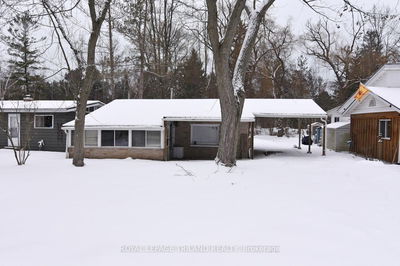 6324 London Rd, Lambton Shores - Kettle Point