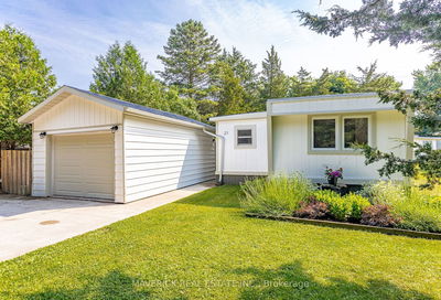 9839 Lakeshore Rd, Lambton Shores - Grand Bend