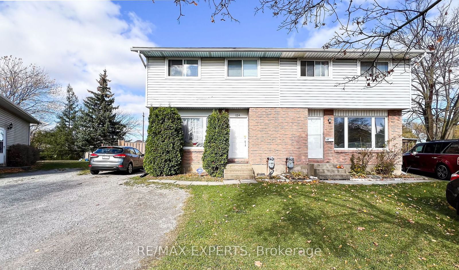 Semi-Detached House for sale at 124 Romy Crescent, Thorold, 558 - Confederation Heights, L2V 4L3 - MLS: X11946824