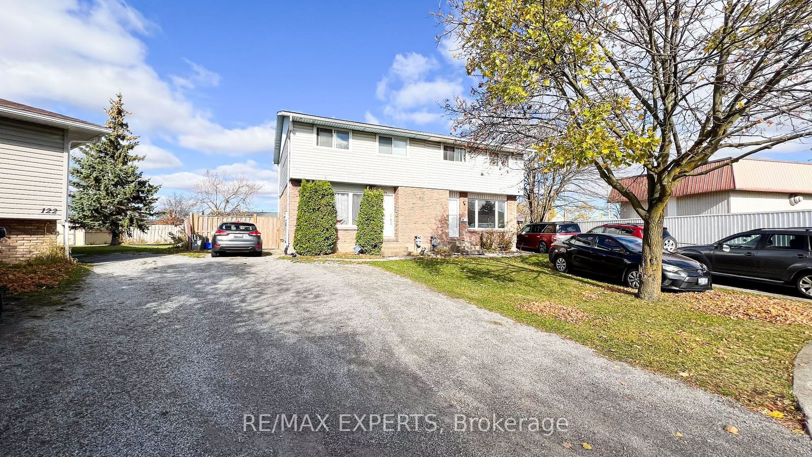 Semi-Detached House sold at 124 Romy Crescent, Thorold, 558 - Confederation Heights, L2V 4L3 - MLS: X11946824