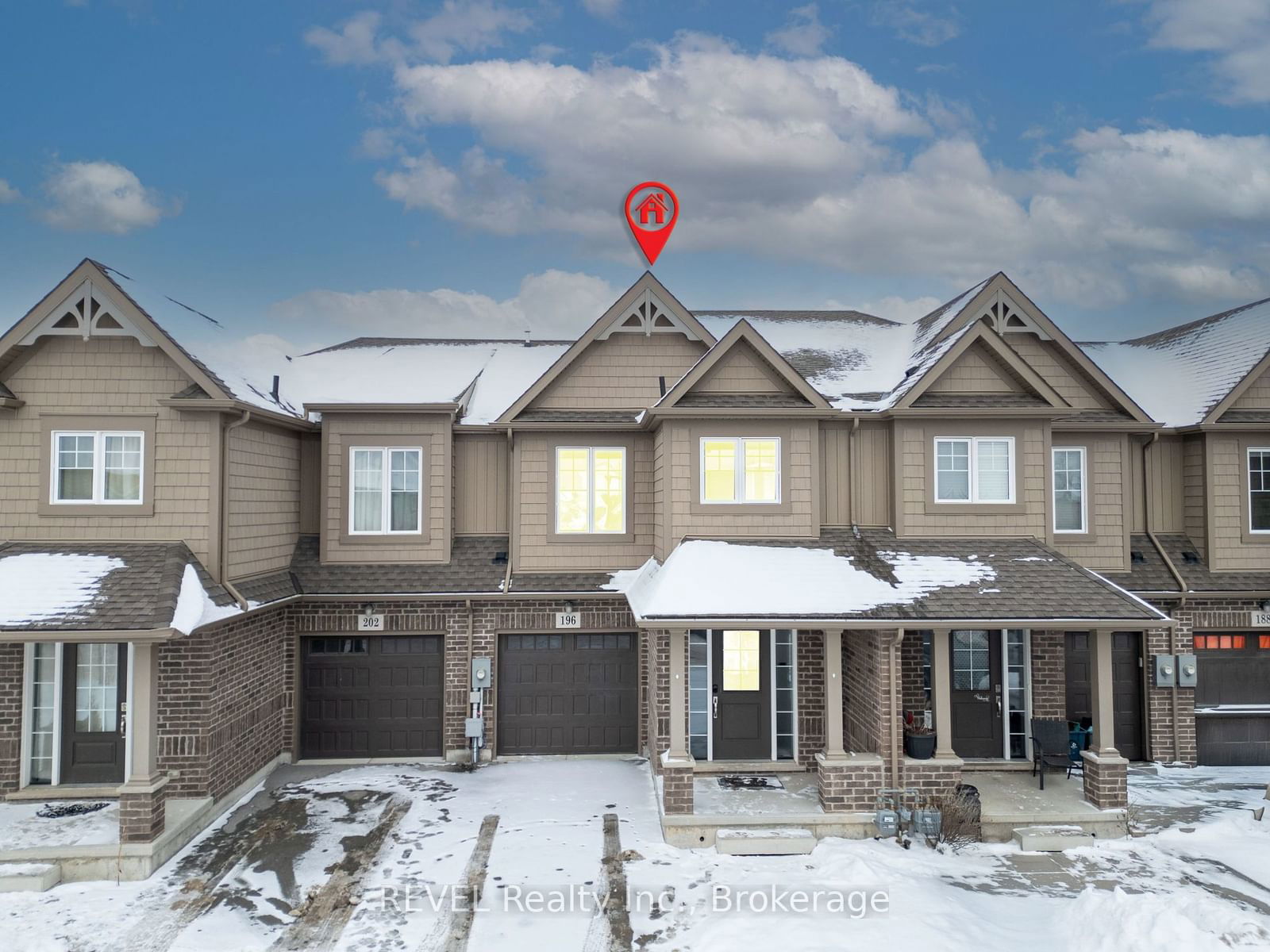 Townhouse for sale at 196 Heron Street, Welland, 771 - Coyle Creek, L3B 5N8 - MLS: X11946854