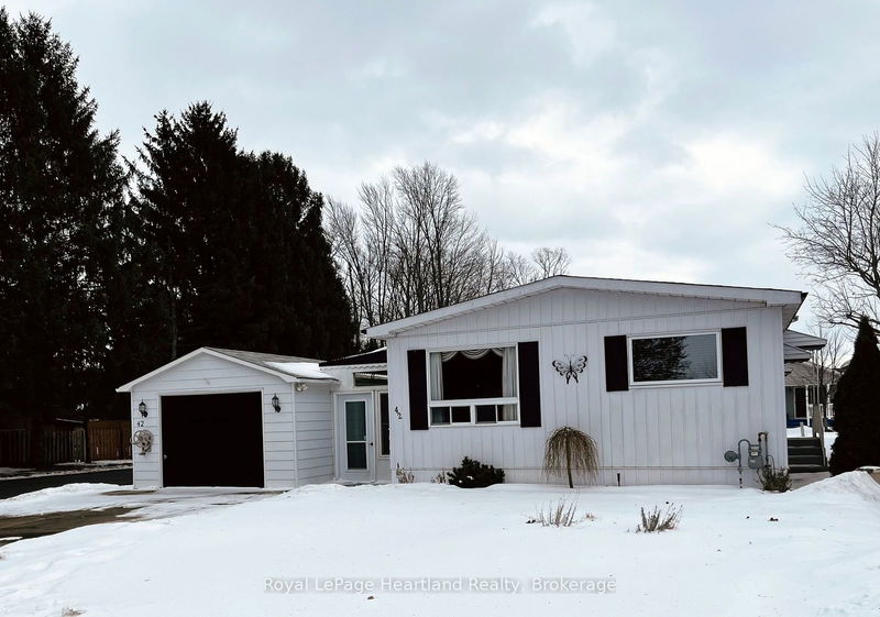 42 Stewart St, Strathroy-Caradoc - SE image-0-0