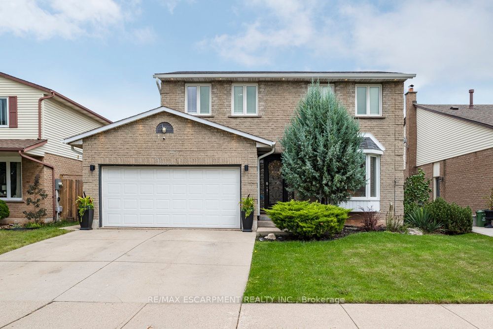 Detached House for sale at 9 Bing Crescent, Hamilton, Stoney Creek, L8E 3Z4 - MLS: X11947295