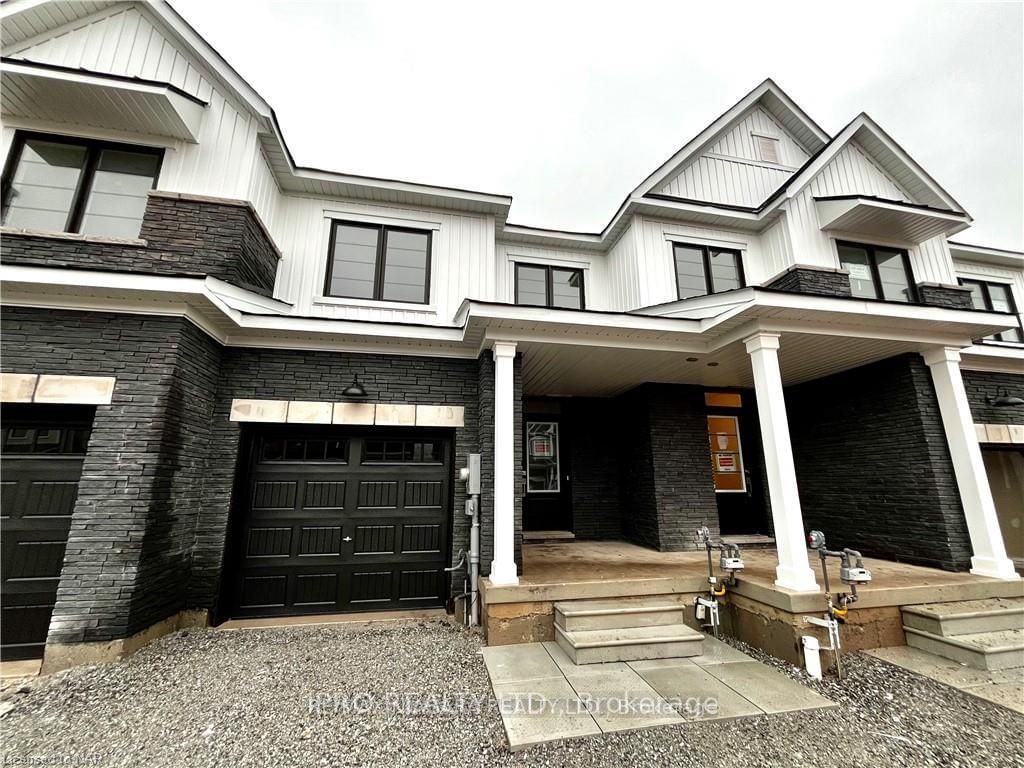 Townhouse for lease at 26 Keelson Street, Welland, 774 - Dain City, L3B 0M4 - MLS: X11947458