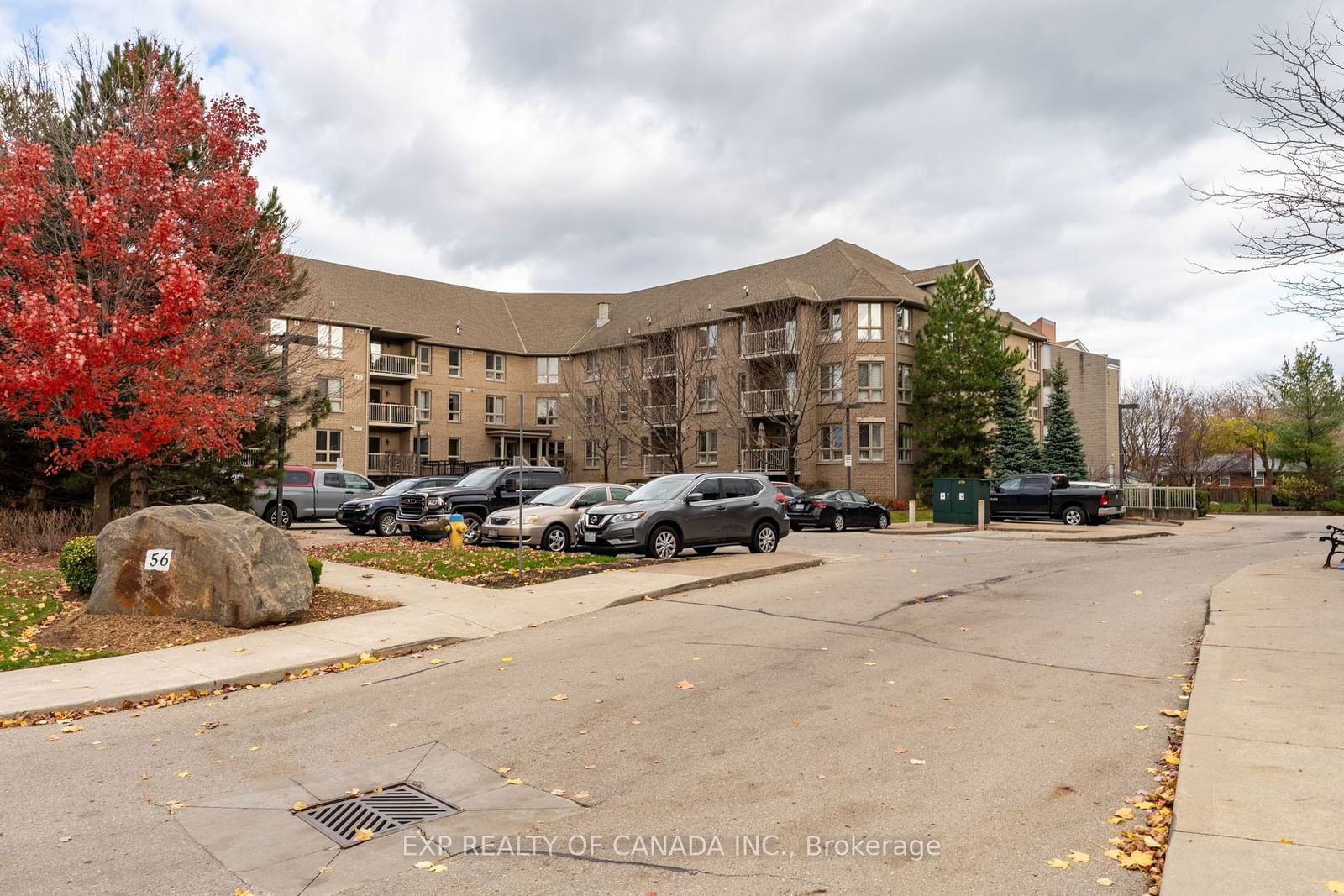 Condo for sale at 310-56 Kerman Avenue, Grimsby, 541 - Grimsby West, L3M 0A1 - MLS: X11947485