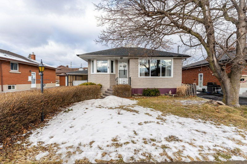 home for sale on 3 Highfield Avenue