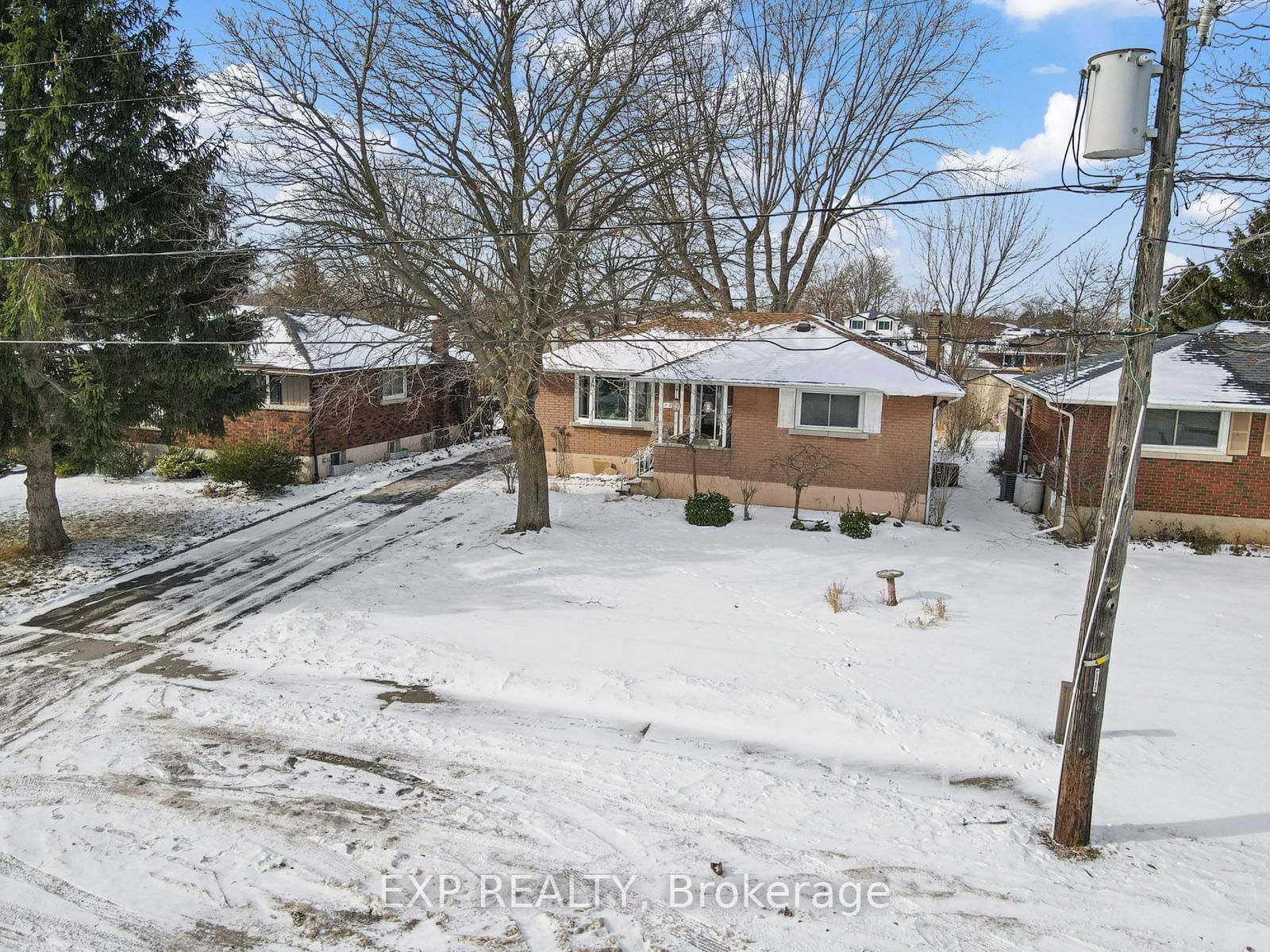 Detached House sold at 174 Hampton Avenue, Port Colborne, L3K 5S3 - MLS: X11947586