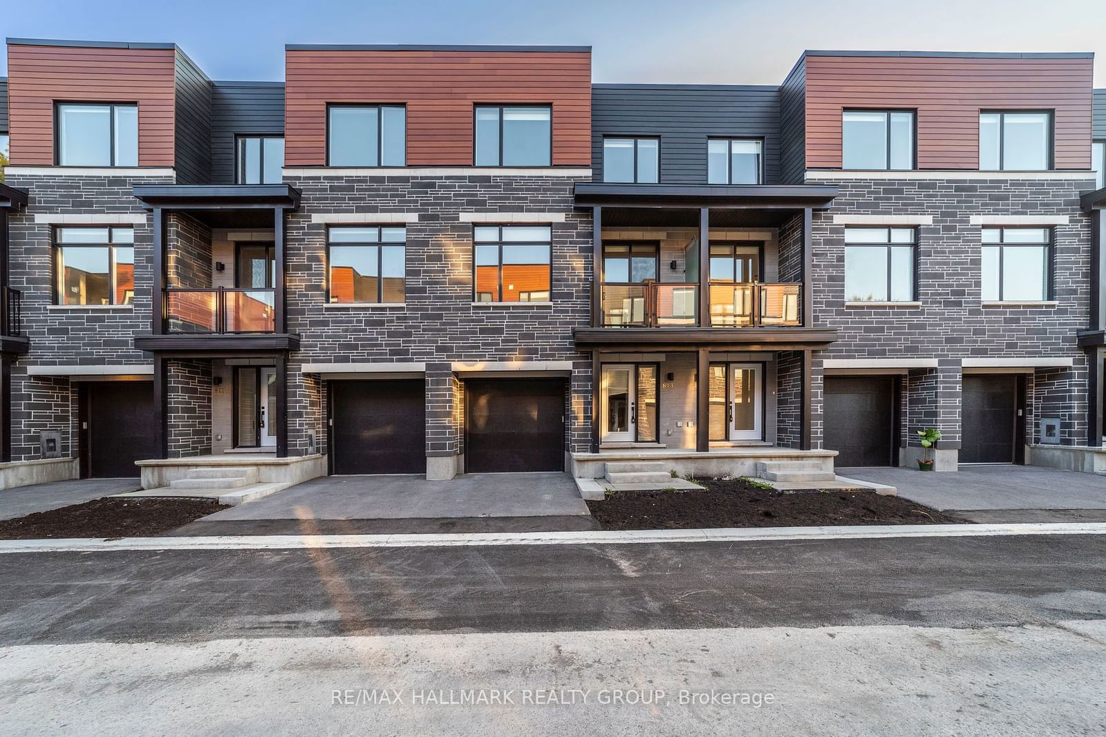 Townhouse for sale at 813 STAR, Kanata, 9002 - Kanata - Katimavik, K2L 1W2 - MLS: X11947731