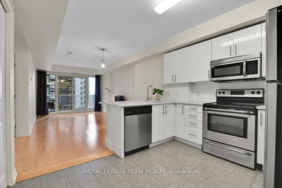 Unit 703 — 242 RIDEAU St, Lower Town - Sandy Hill - 4003 - Sandy Hill image-0-3