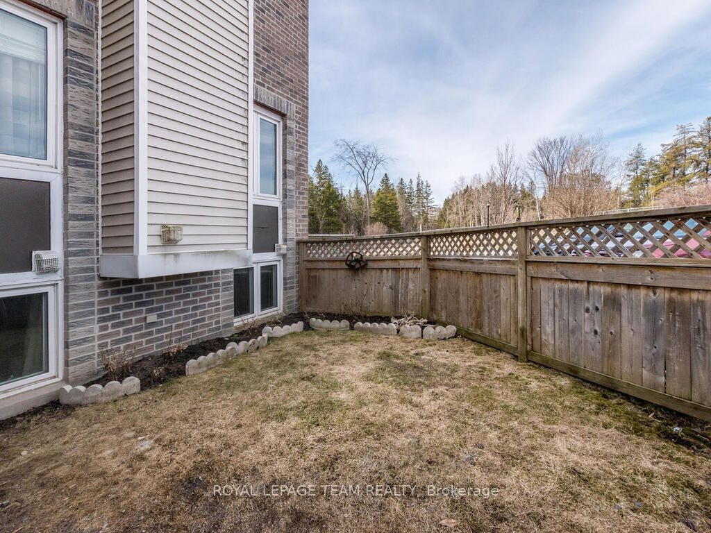 Townhouse for sale at 1-7 TIMBERVIEW Way, Bells Corners and South to Fallowfield, 7802 - Westcliffe Estates, K2H 9M5 - MLS: X11947763