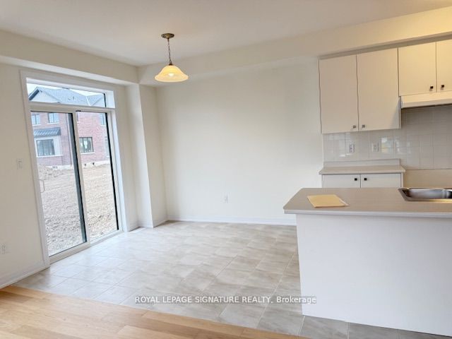 home for lease on 240 Velvet Way E