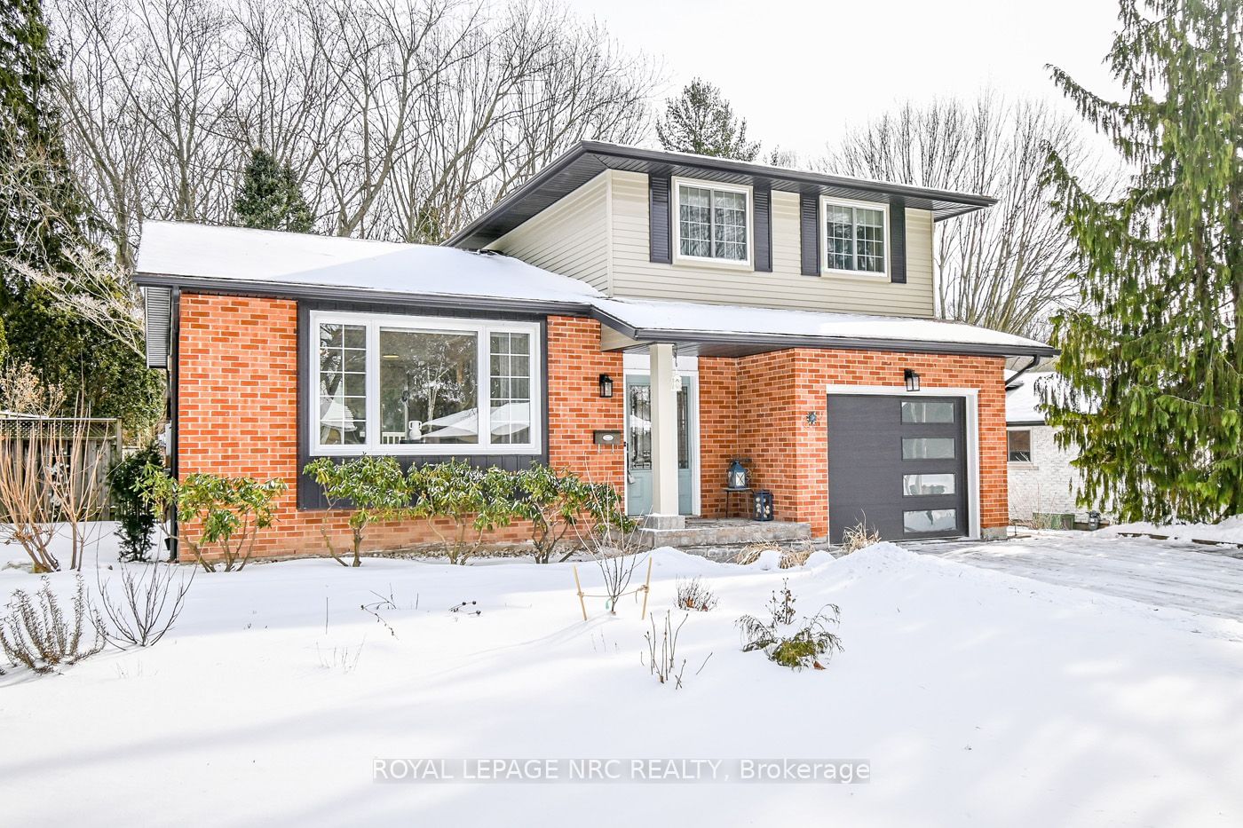 Detached House for sale at 51 Spruceside Crescent, Pelham, 662 - Fonthill, L0S 1E1 - MLS: X11947940