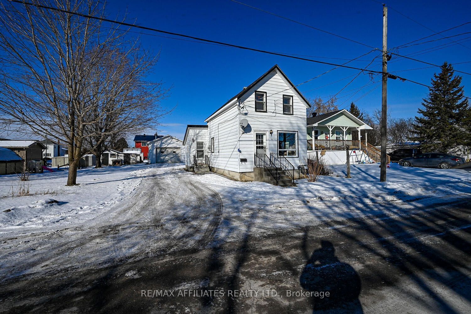 Detached House for sale at 22 Second Street, Montague, 902 - Montague Twp, K7A 3G9 - MLS: X11948042