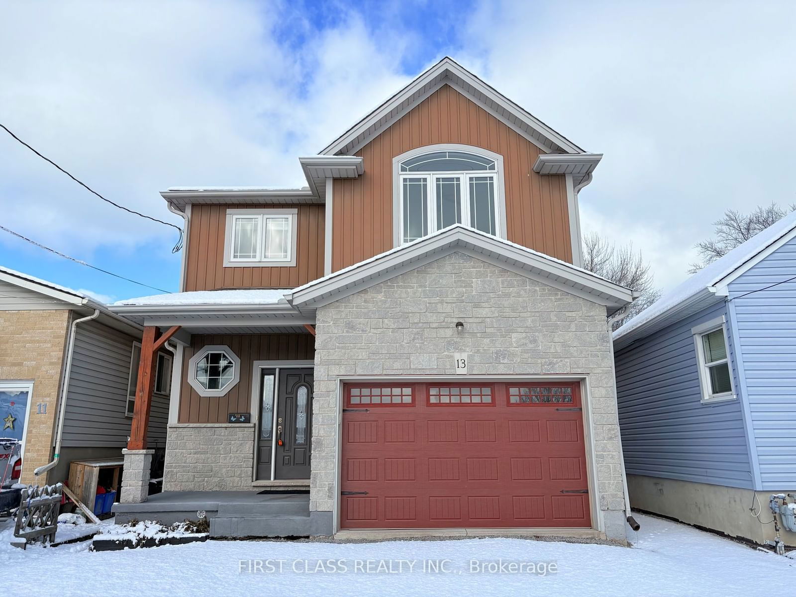 Detached House for sale at 13 Stepney Street, St. Catharines, 436 - Port Weller, L2M 1P9 - MLS: X11948044