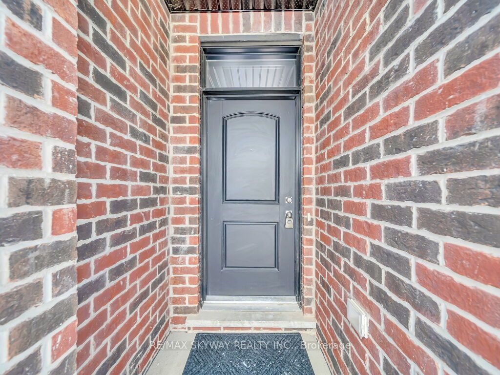 Townhouse for sale at 1071 Upperpoint Avenue, London, South B, N6K 0L1 - MLS: X11948072