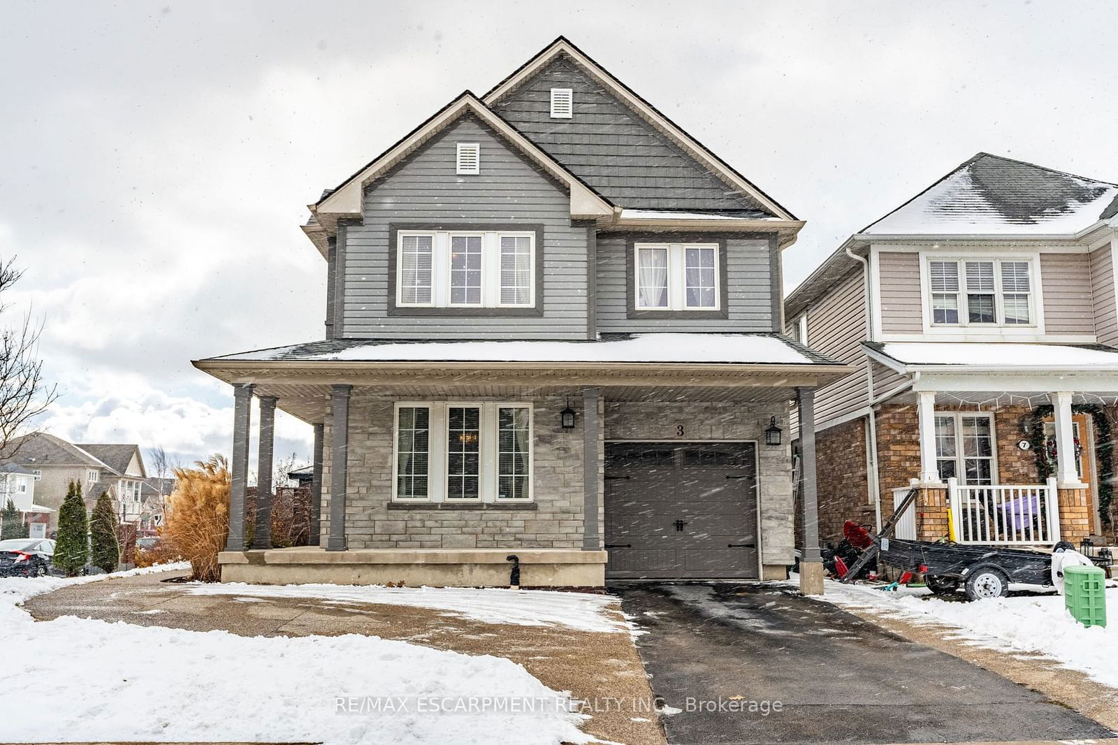 Detached House sold at 3 Gowland Drive, Hamilton, Binbrook, L0R 1C0 - MLS: X11948224