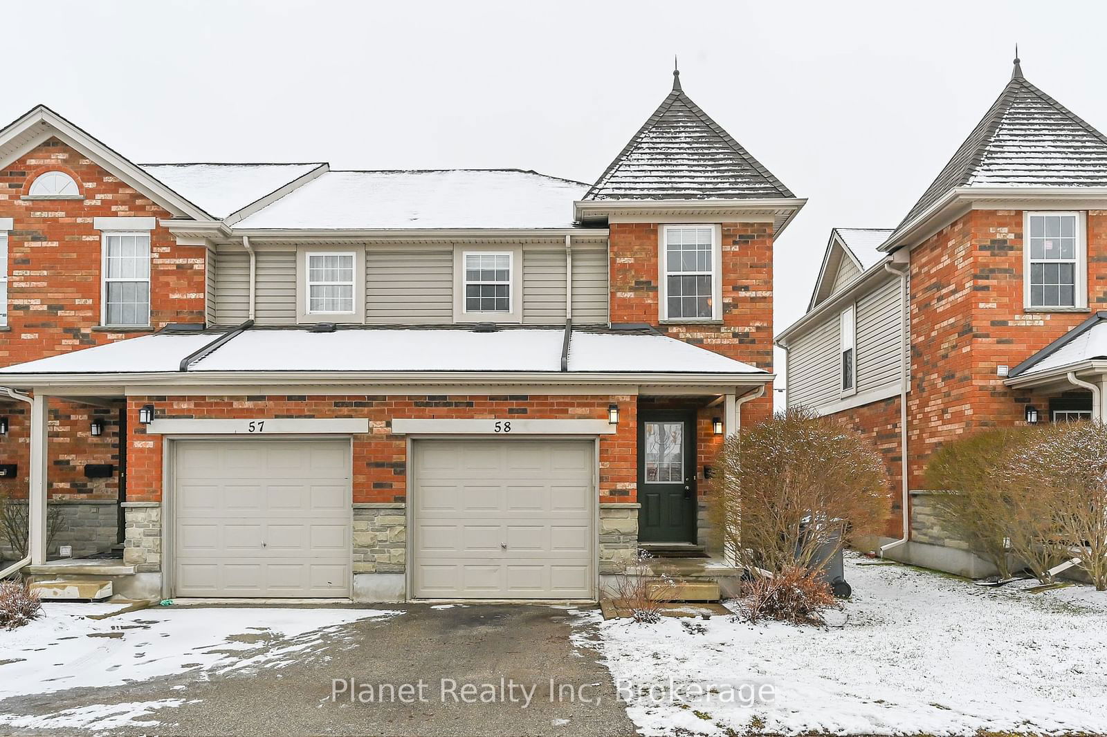 Townhouse for sale at 58-124 Gosling Gdns, Guelph, Clairfields, N1G 5K6 - MLS: X11948513