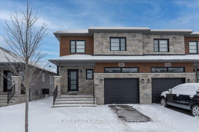 705 AZURE St, Russell - 601 - Village of Russell