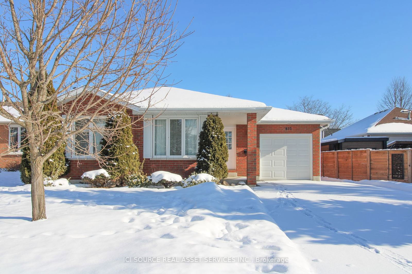 Detached House sold at 632 Pinewood Drive, Peterborough, Otonabee, K9K 1L2 - MLS: X11948577