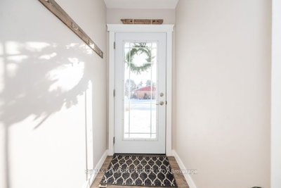 13 Highland Crescent — photo 4