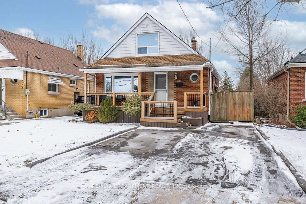 Detached House for sale at 377 East 16th Street, Hamilton, Hill Park, L9A 4K2 - MLS: X11949225