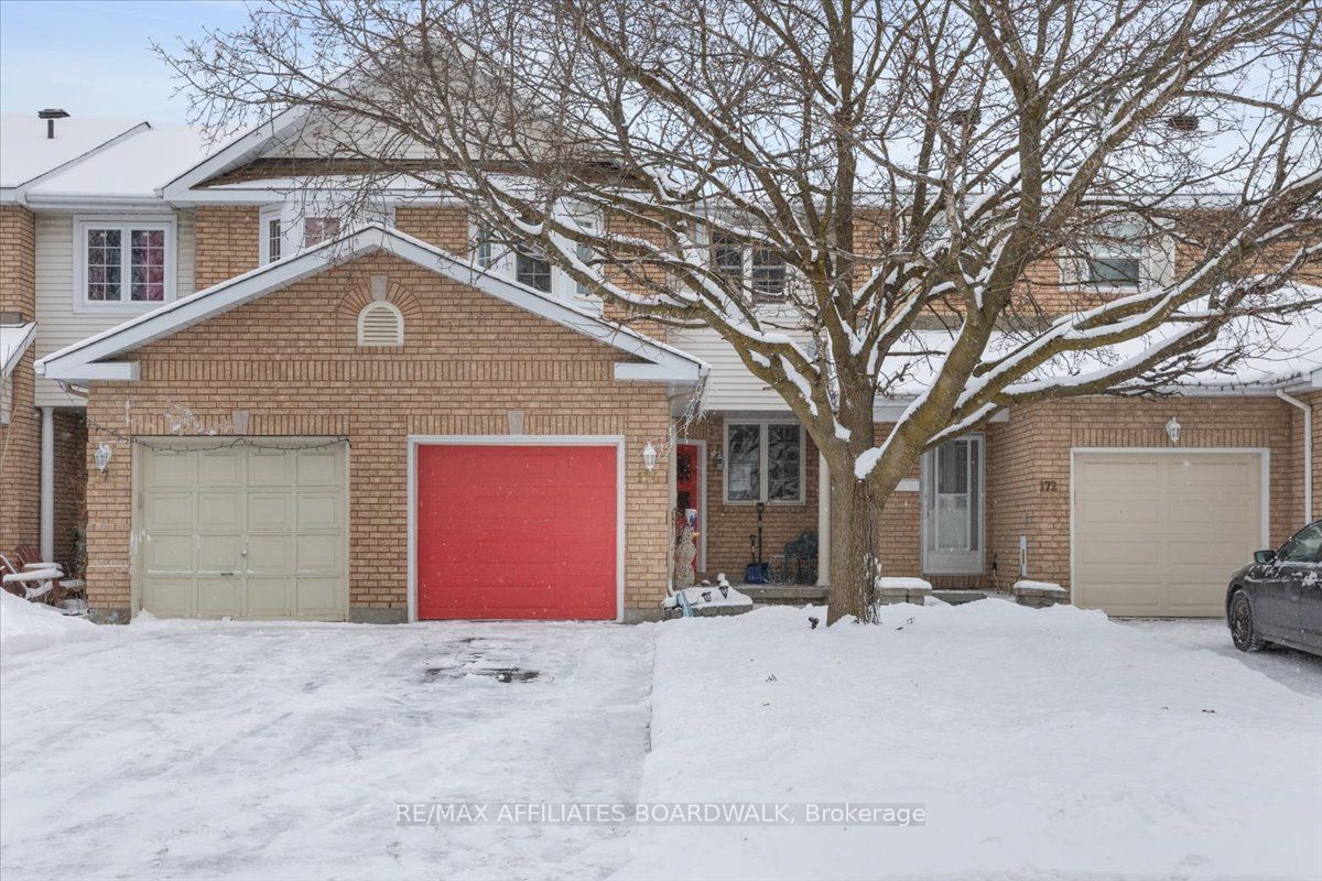 Townhouse leased at 174 Woodpark Way, Barrhaven, 7706 - Barrhaven - Longfields, K2J 4C8 - MLS: X11949343