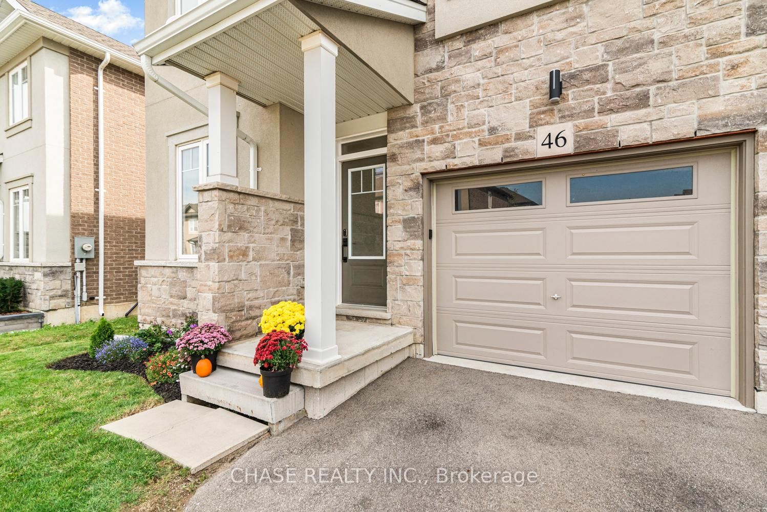 Townhouse for sale at 46-120 Vineberg Drive, Hamilton, Chappel, L8W 0B5 - MLS: X11949736