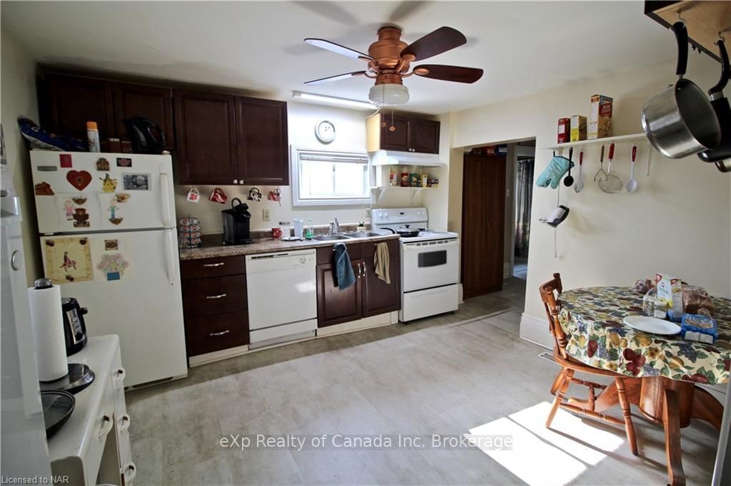 Semi-Detached House sold at 177 Erie Street, Port Colborne, Main Street, L3K 4M5 - MLS: X11949765