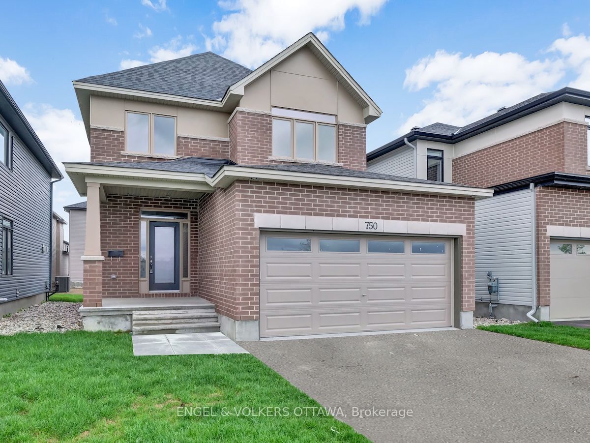 Detached House for sale at 750 Cope Drive, Stittsville - Munster - Richmond, 8203 - Stittsville (South), K2S 1B6 - MLS: X11949868