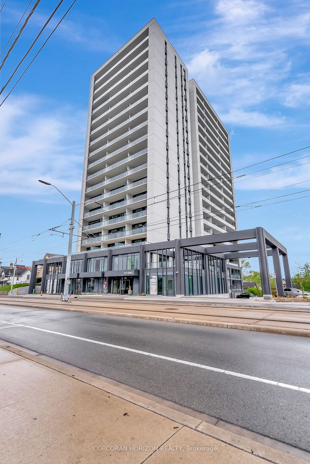 Condo for sale at 611-741 King Street, Kitchener, N2G 1E5 - MLS: X11949947