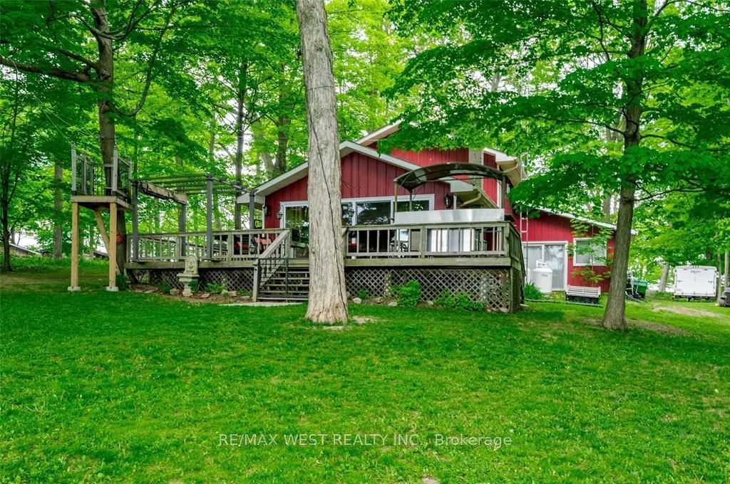 Building at 5374 Close Point Road, Hamilton Township, Rural Hamilton