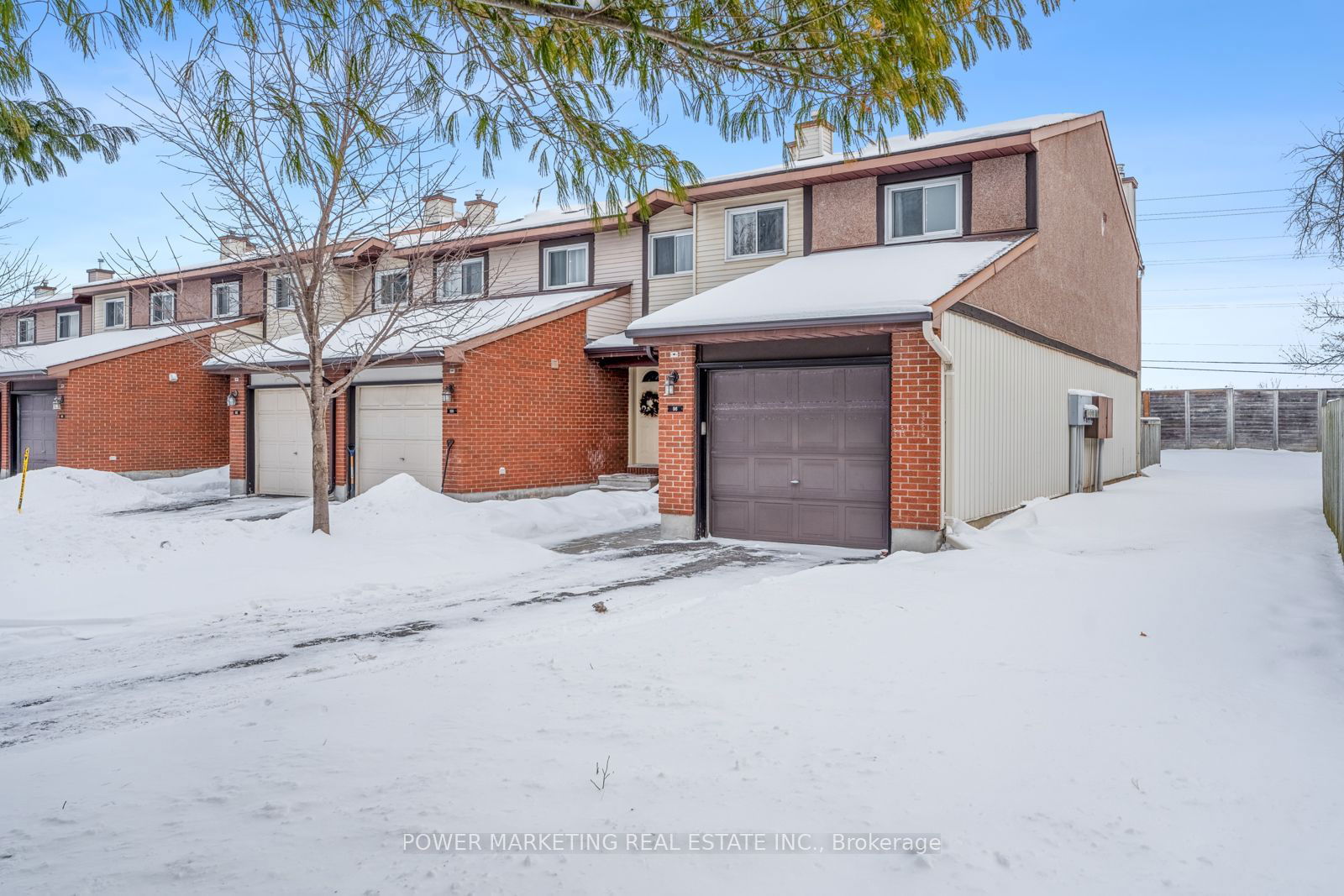 Townhouse for sale at 98 CLARKSON Crescent, Kanata, 9002 - Kanata - Katimavik, K2L 4C6 - MLS: X11950264