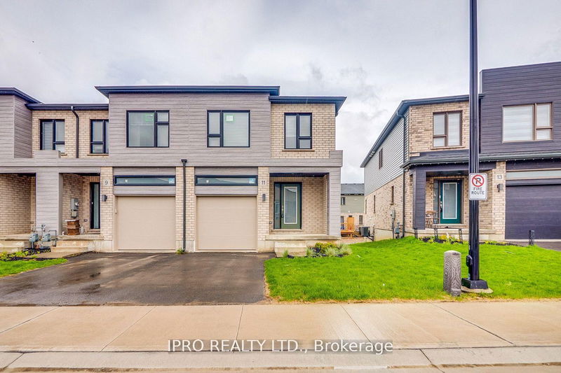 home for sale on 11 Shedrow Place