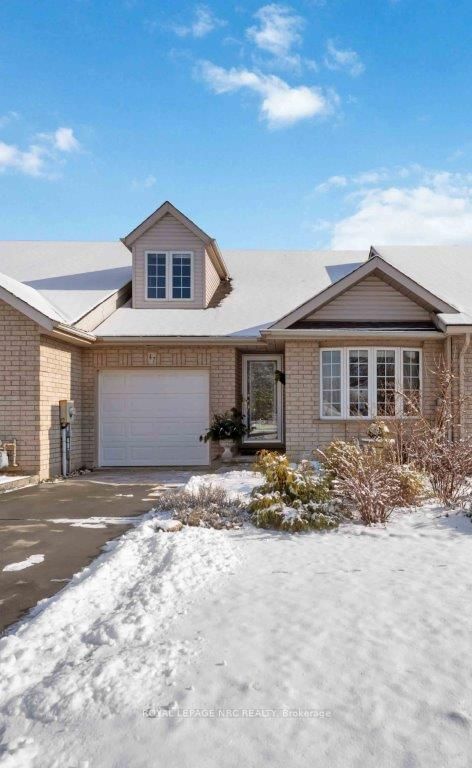 Townhouse for sale at 47 STONEGATE Place, Pelham, 662 - Fonthill, L0S 1E3 - MLS: X11950546