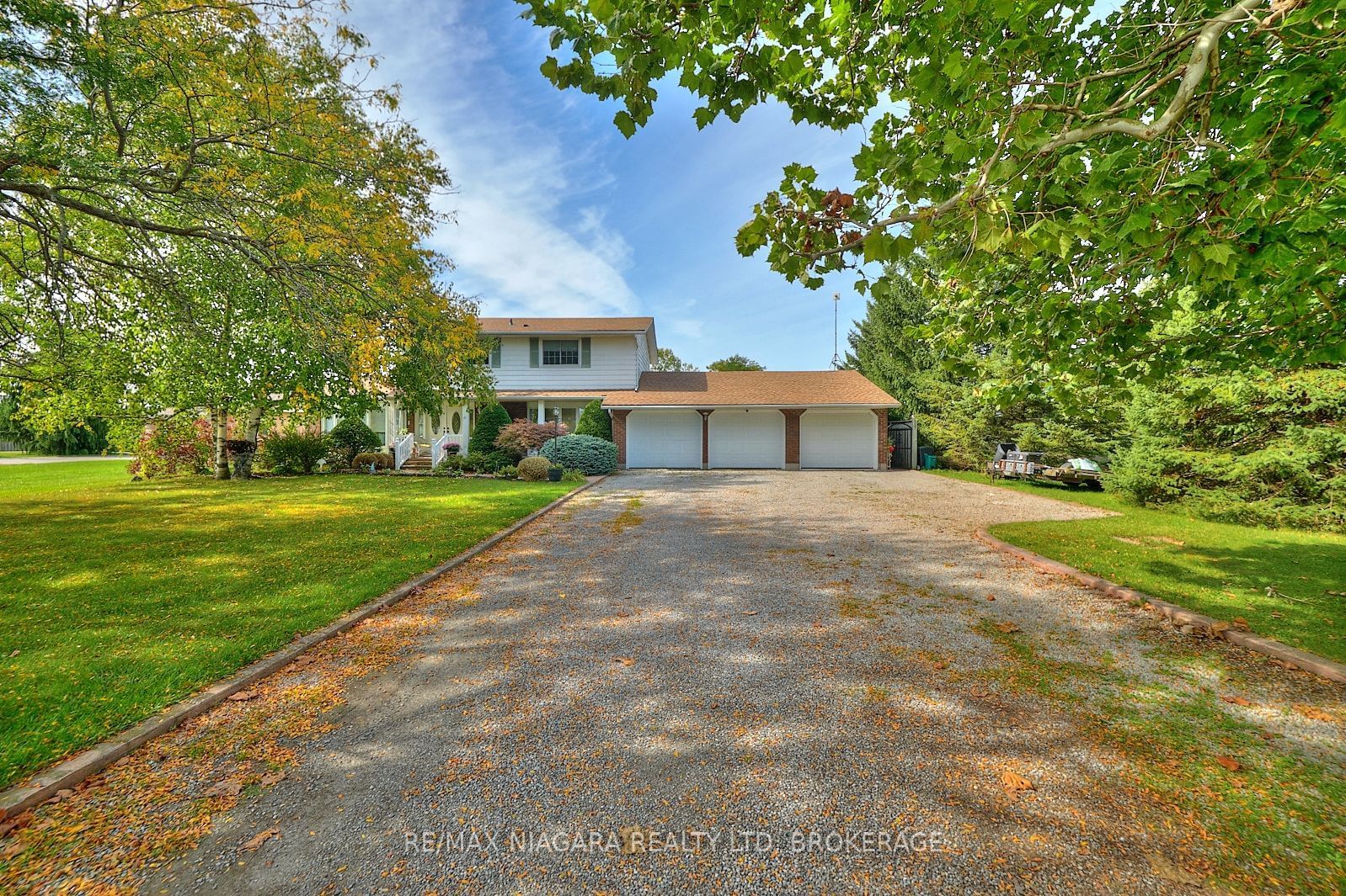 Detached House for sale at 2065 SEVENTH ST LOUTH, St. Catharines, 454 - Rural Fourth, L2R 6P9 - MLS: X11950645