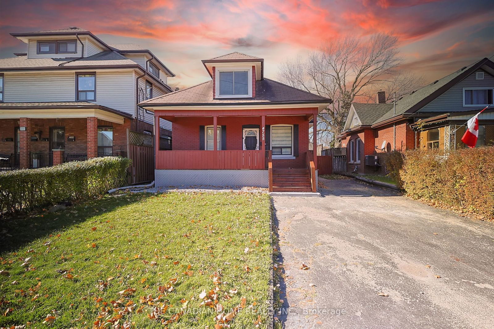 Detached House for lease at 4755 Fourth Avenue, Niagara Falls, 211 - Cherrywood, L2E 4N9 - MLS: X11950698