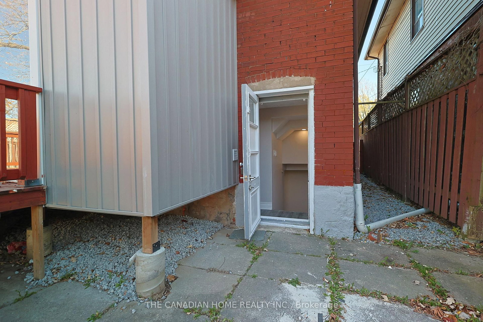 Image 10