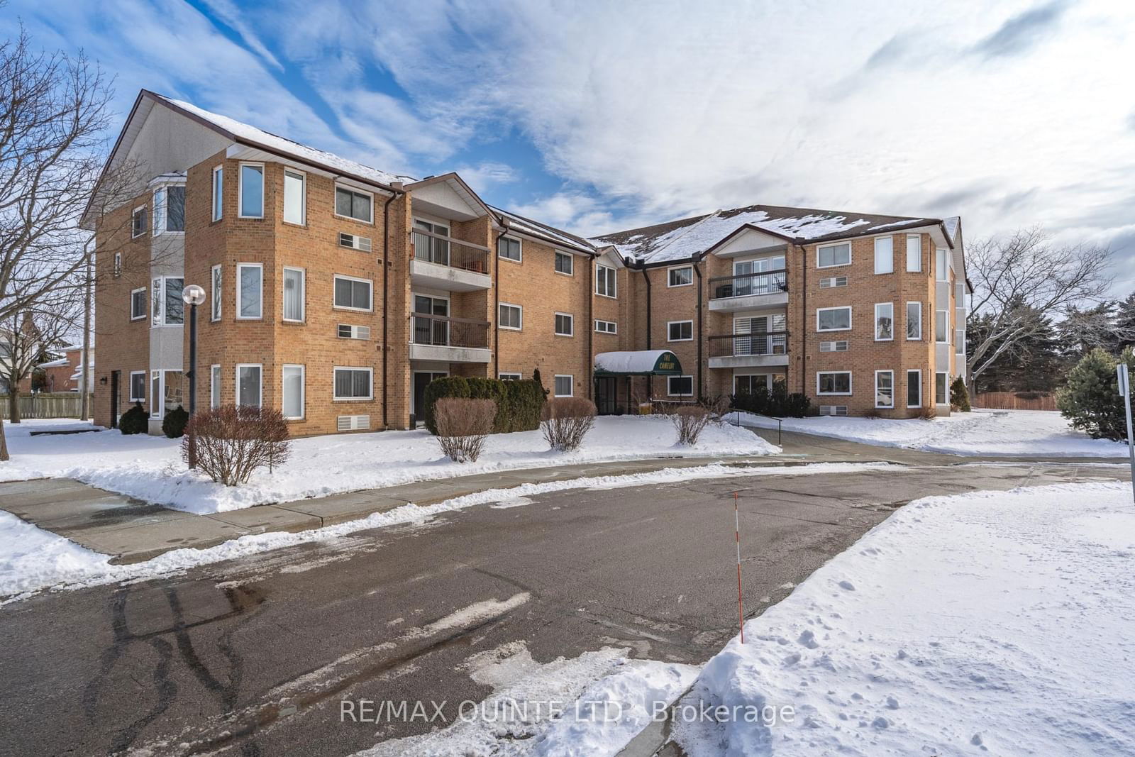 Condo sold at 304-56 TRIPP Boulevard, Quinte West, K8V 5Y8 - MLS: X11951008