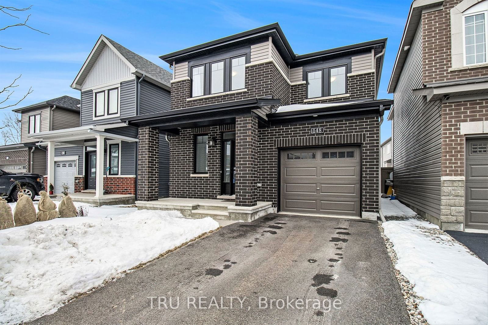 Detached House for lease at 148 ROBIN EASEY Avenue, Barrhaven, 7711 - Barrhaven - Half Moon Bay, K2J 6V4 - MLS: X11951339