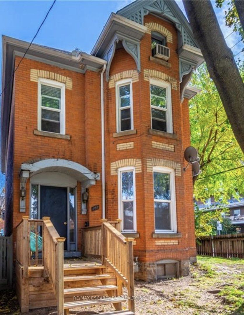 Building at 107 Erie Avenue, Hamilton, Stinson