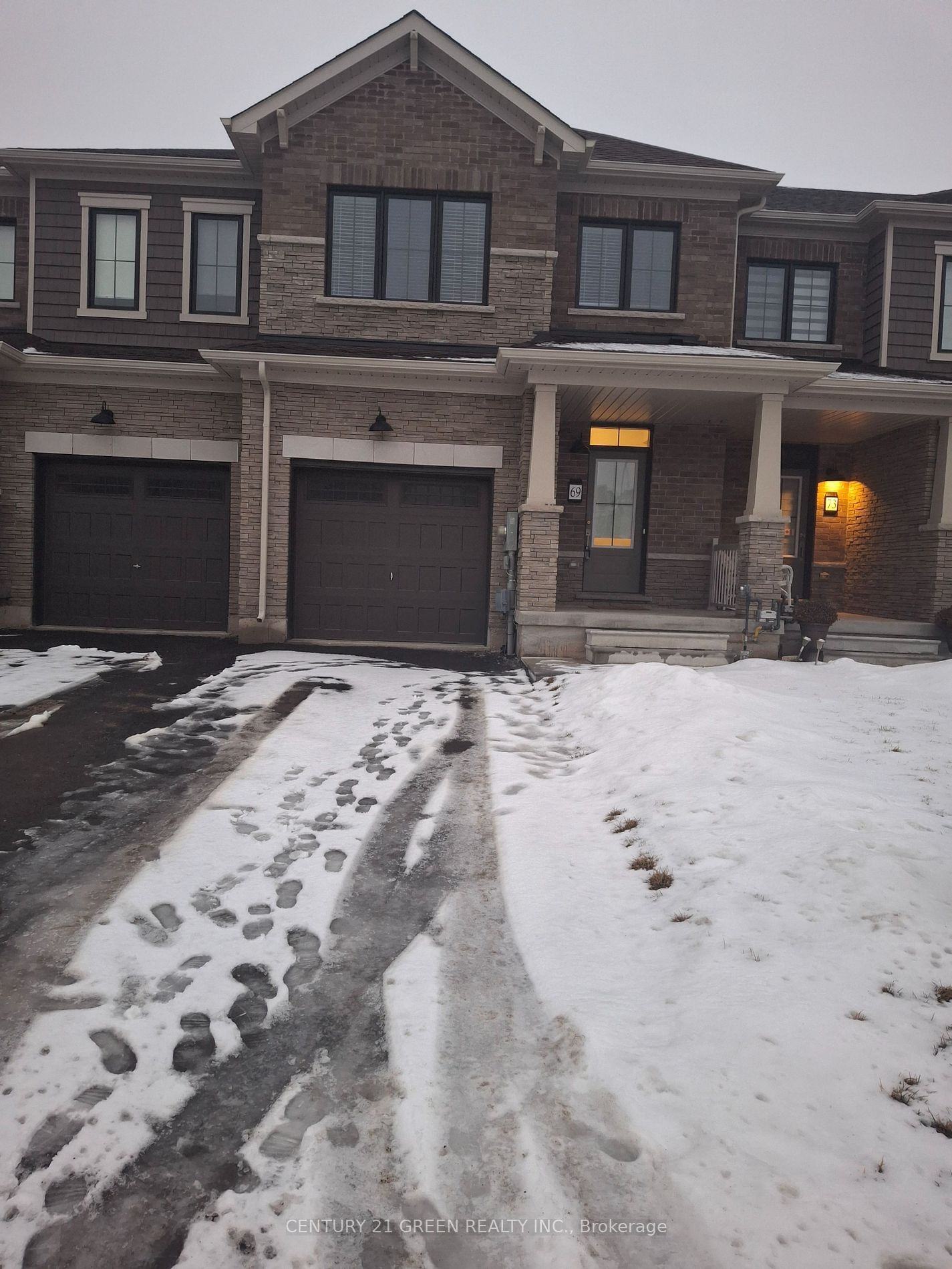 Townhouse for lease at 69 Keelson Street, Welland, 774 - Dain City, L3B 0M2 - MLS: X11951754