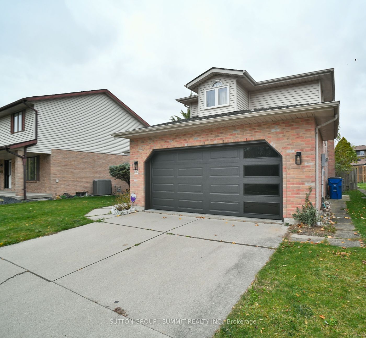 Detached House for sale at 15 Turquoise Court, Chatham-Kent, Chatham, N7M 6G8 - MLS: X11951776