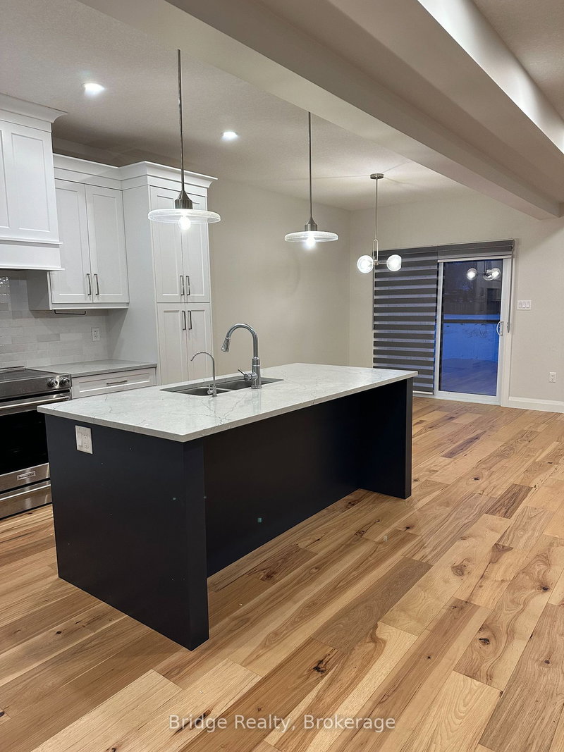 32 Walker Rd, Ingersoll, N5C 4H3 | Image 2