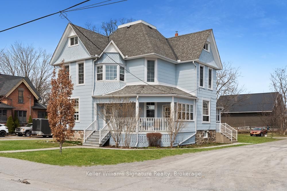 Building at 18 Oak Street, Kawartha Lakes, Fenelon Falls