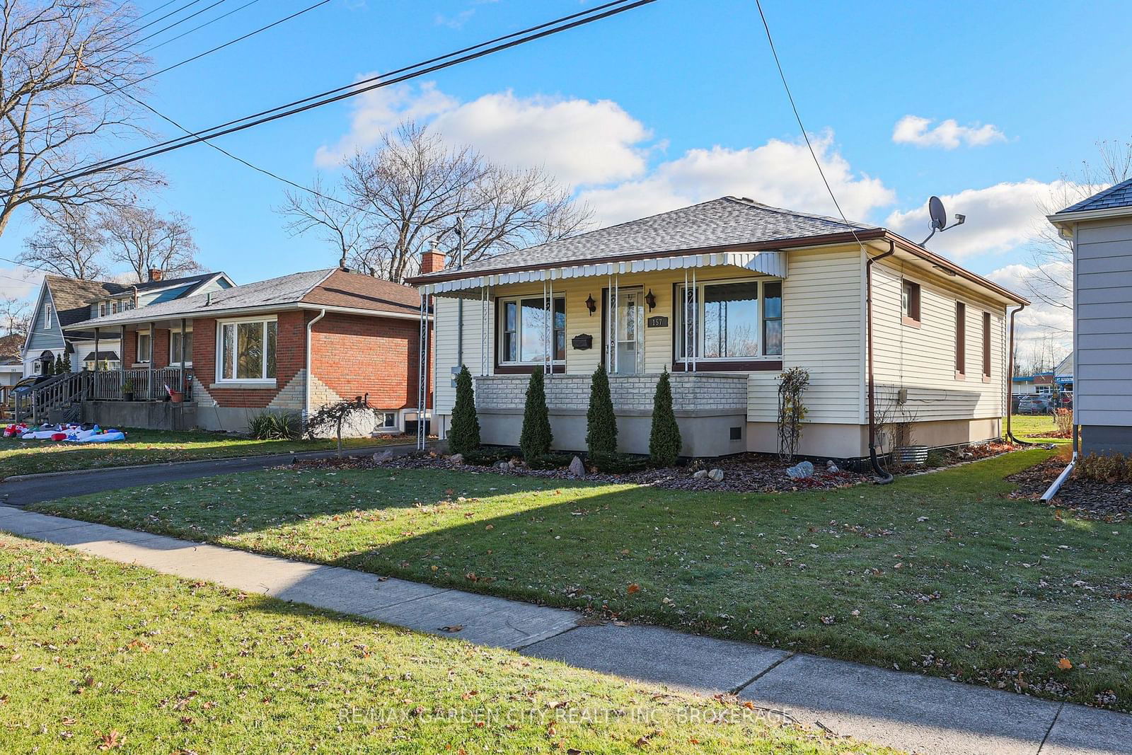 Detached House for sale at 157 ST GEORGE Street, Welland, 772 - Broadway, L3C 5N9 - MLS: X11952188