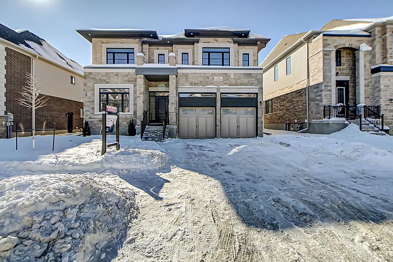 home for sale on 33 MacAlister Boulevard