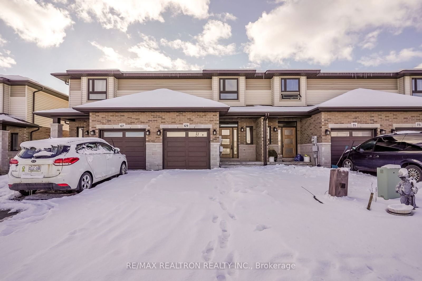 Townhouse for sale at 69 Ledgerock Court, Quinte West, K8R 0A1 - MLS: X11952448