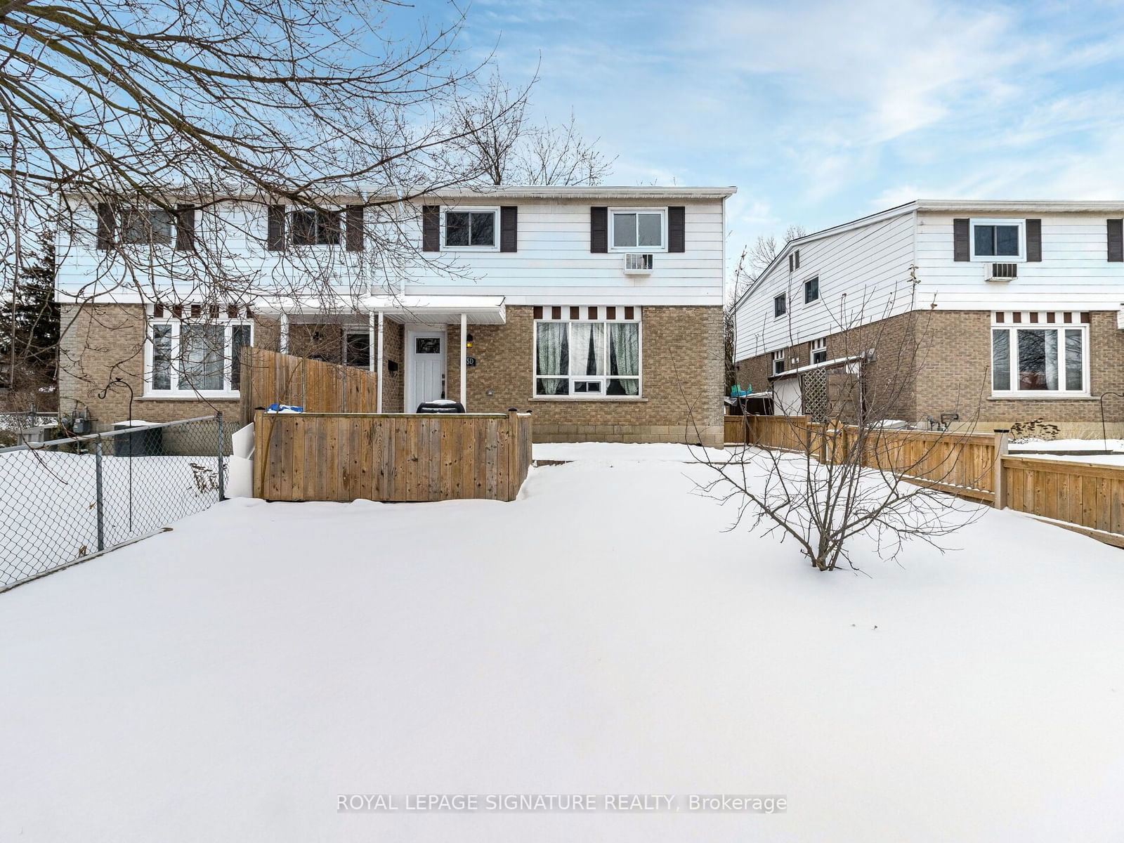 Townhouse for sale at 75 Metcalfe Crescent, Brantford, N3R 2L7 - MLS: X11952486