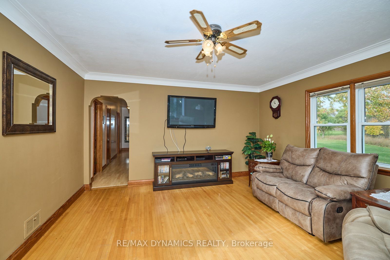 Detached House for sale at 19 MELROSE Avenue, St. Catharines, 456 - Oakdale, L2P 2E3 - MLS: X11952552