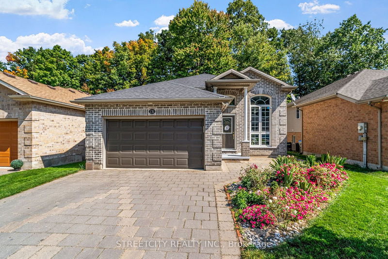 131 Bridle Path, Strathroy-Caradoc - SW image-0-0